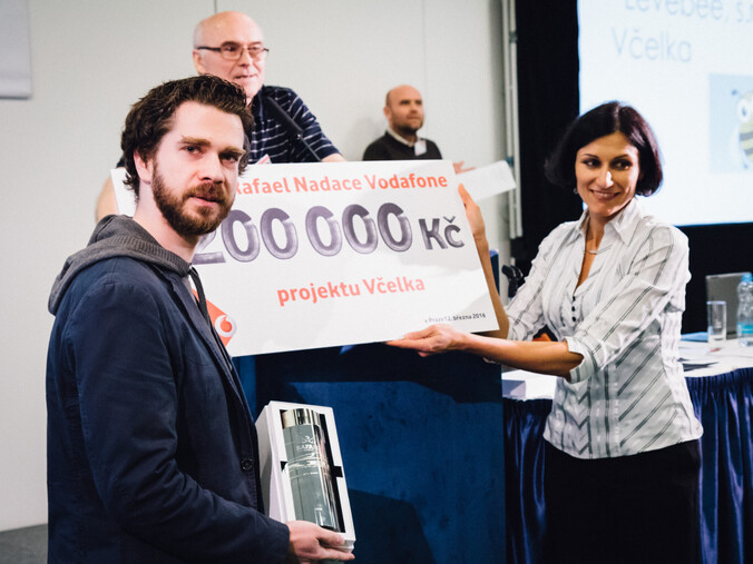 Cenu Rafael Nadace Vodafone a 200 000 korun získává aplikace Včelka