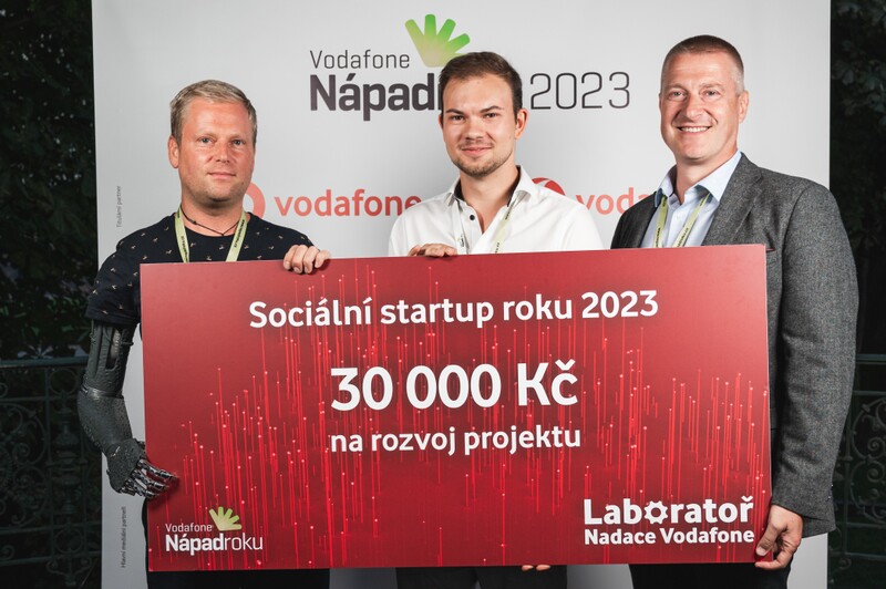 Cenu Sociální startup roku 2023 si odnáší tvůrci bionické protézy. Na přihlášku do 11. ročníku Laboratoře mají zájemci čas do 15. října